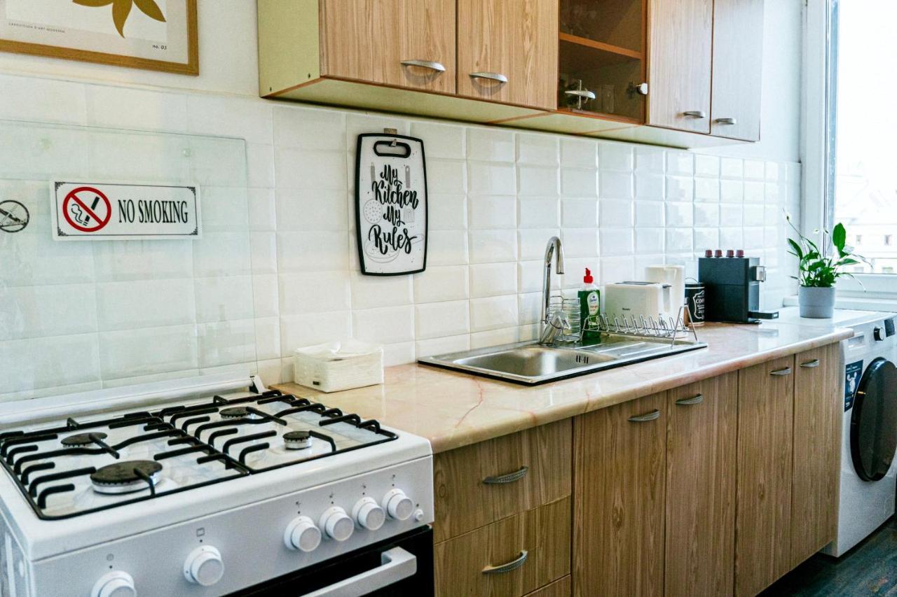 Hacienda Coltea - Cozy Old Town Apartaments บูคาเรสต์ ภายนอก รูปภาพ
