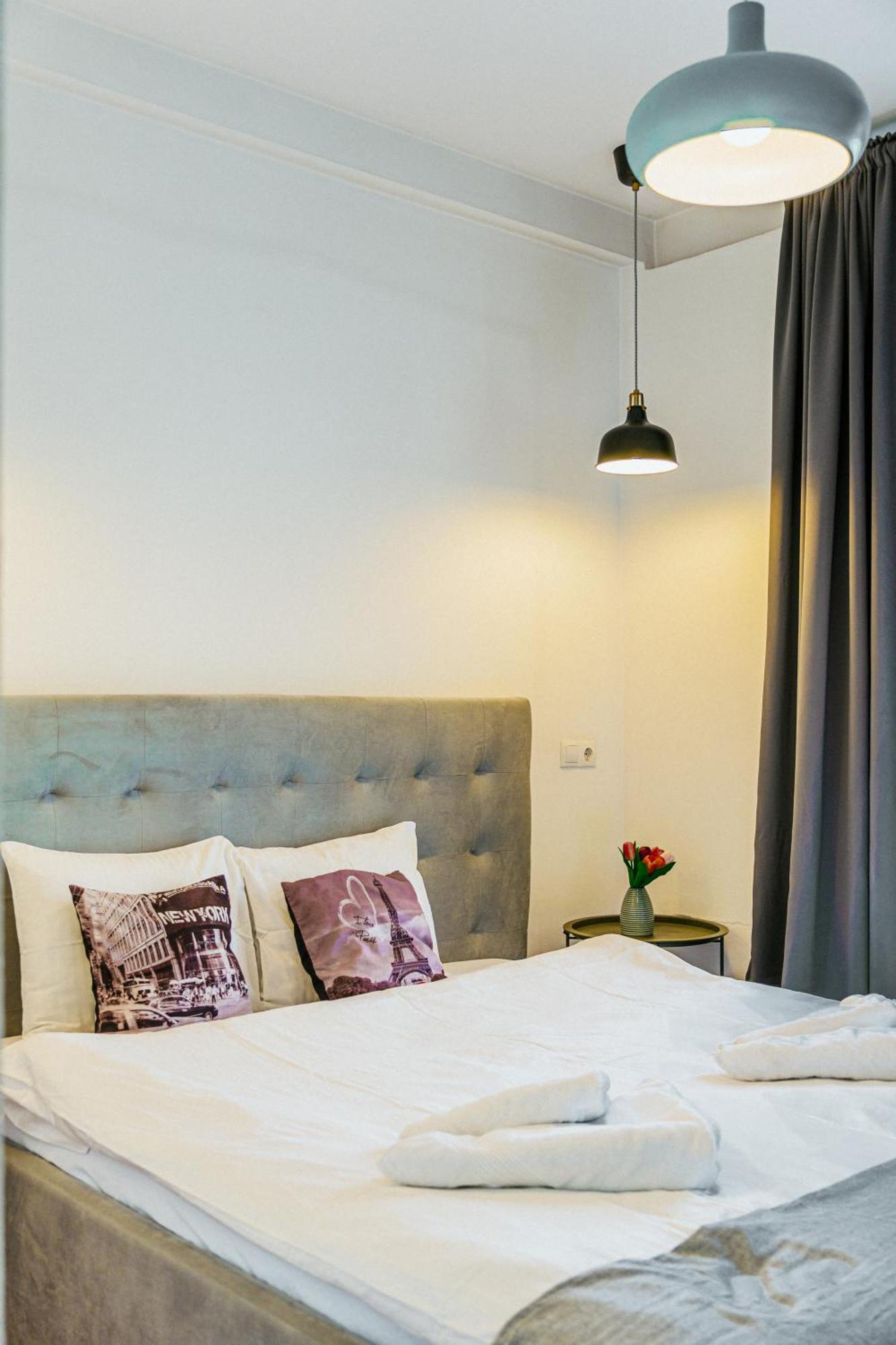 Hacienda Coltea - Cozy Old Town Apartaments บูคาเรสต์ ภายนอก รูปภาพ