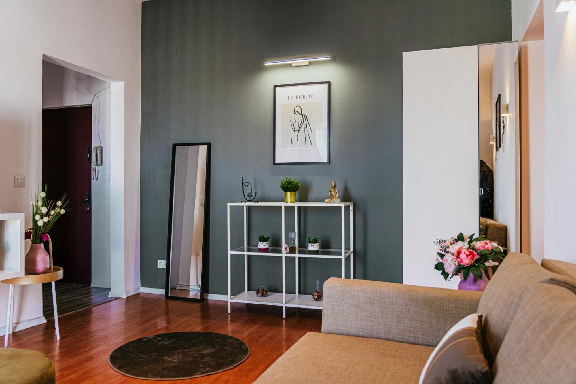 Hacienda Coltea - Cozy Old Town Apartaments บูคาเรสต์ ภายนอก รูปภาพ
