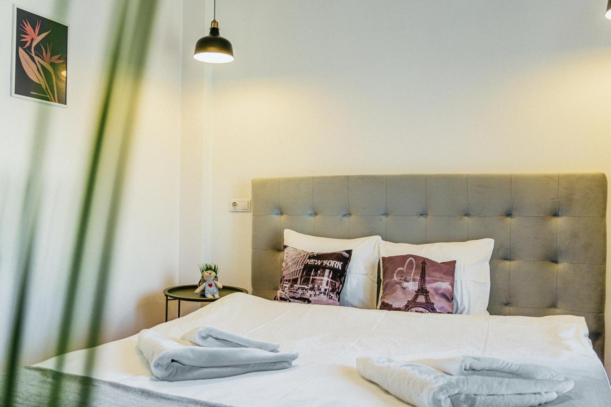Hacienda Coltea - Cozy Old Town Apartaments บูคาเรสต์ ภายนอก รูปภาพ